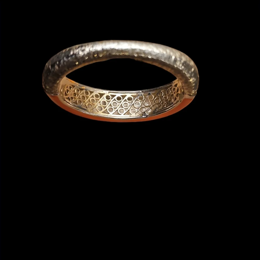 Vintage Peach Melon color Enamel Pave Rhinestone Hinged Bangle Bracelet.